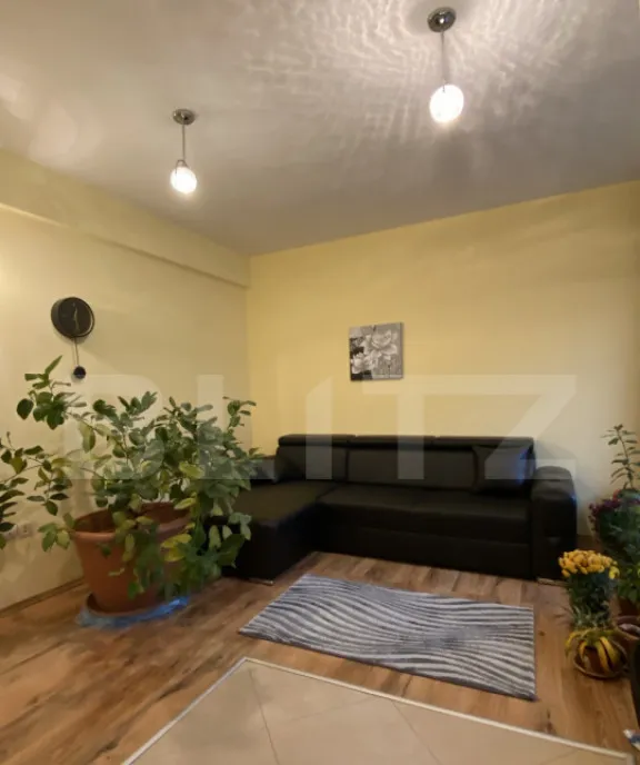 Casa de vanzare 295 mp zona Central