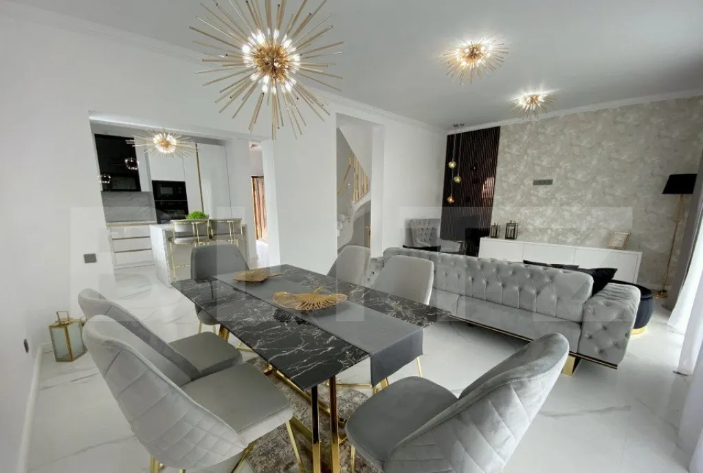 Casa cu 3 camere 115 mp zona semicentrala