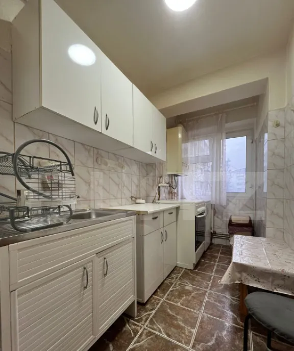 Apartament 2 camere 37 mp zona Micro 6