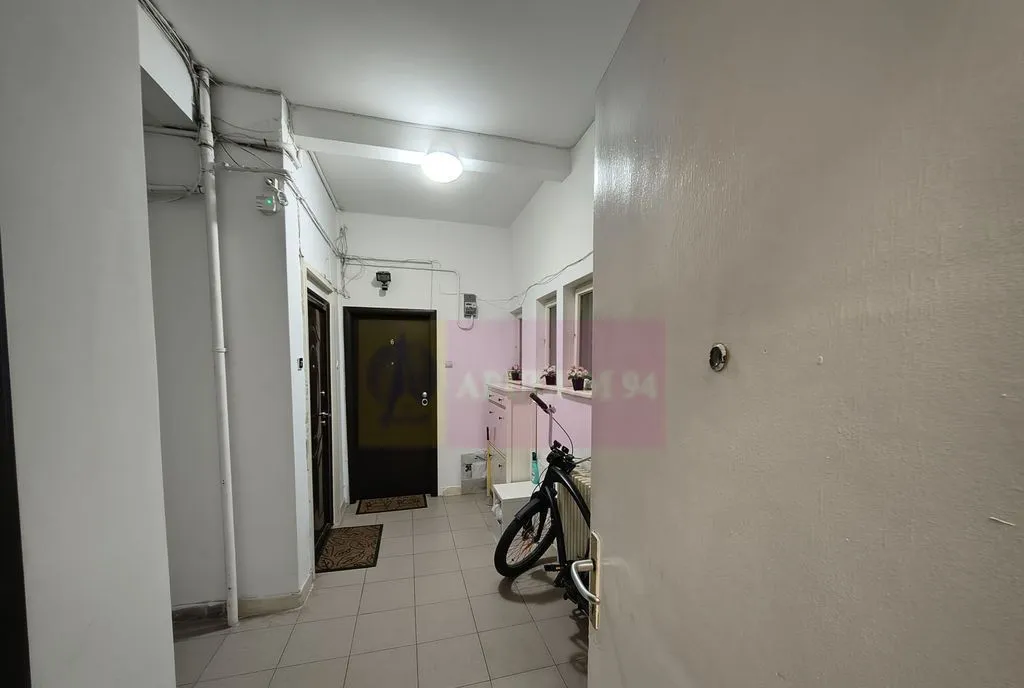 Garsoniera stradala de inchiriat Calea Crangasi Turda Militari