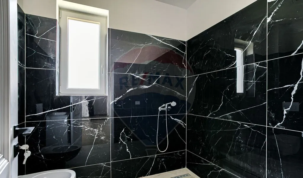 Apartament Nou 2 camere in zona Gradiste