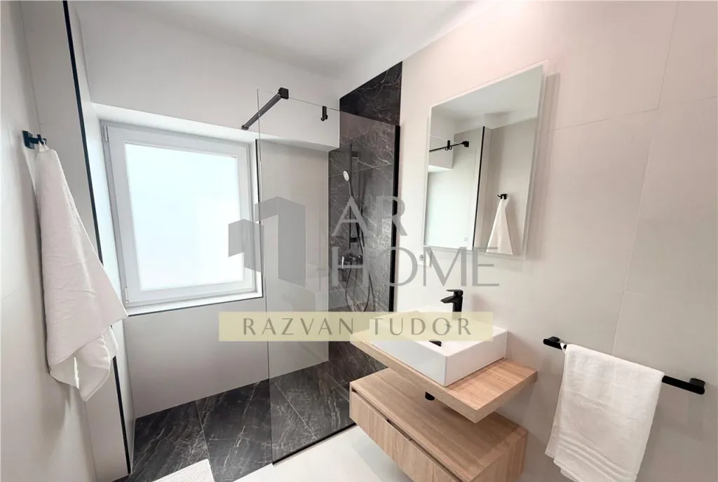 Apartament 2 camere loc de parcare Ploiesti ultracentral