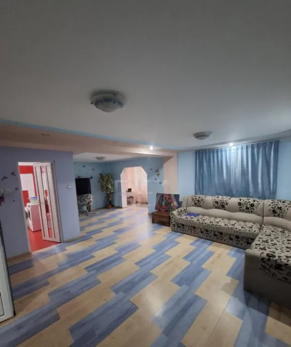 3 camere P/2 86mp bloc 1986 centrala Pacii