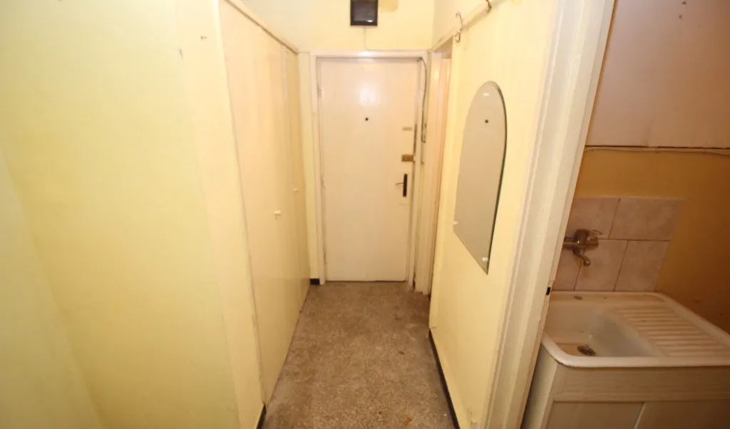 Titan metrou si parc ior bloc in reabilitare