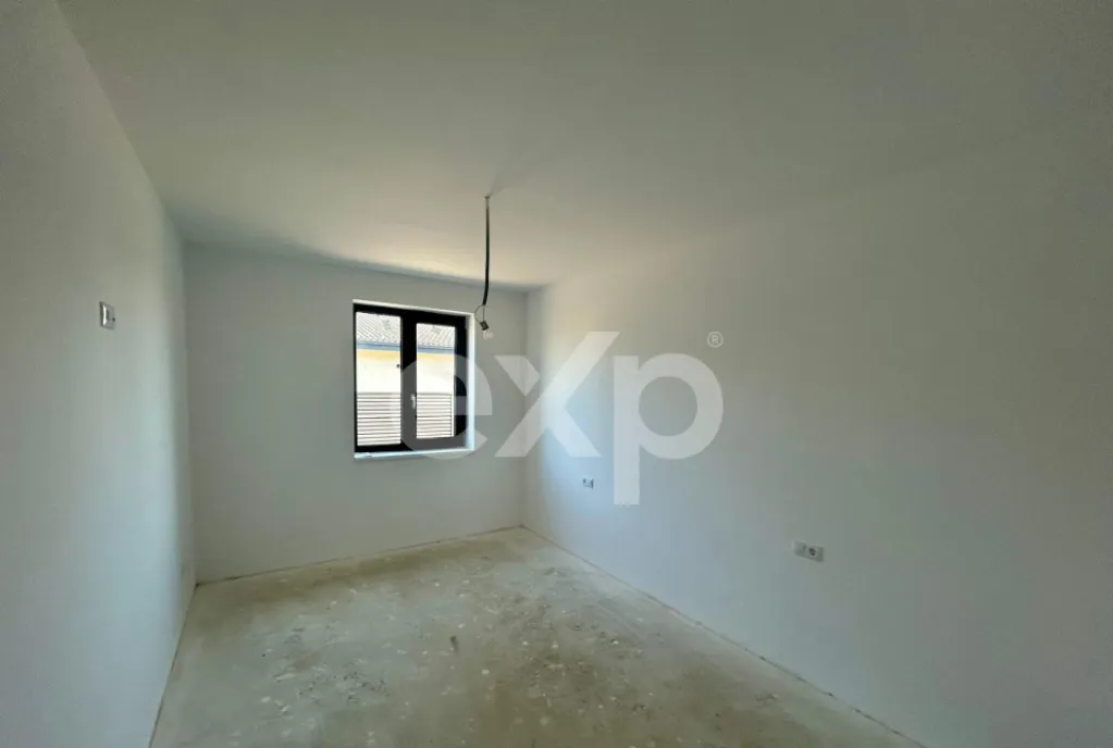 Casa de vanzare in Sanpetru 107 mp teren 500 mp