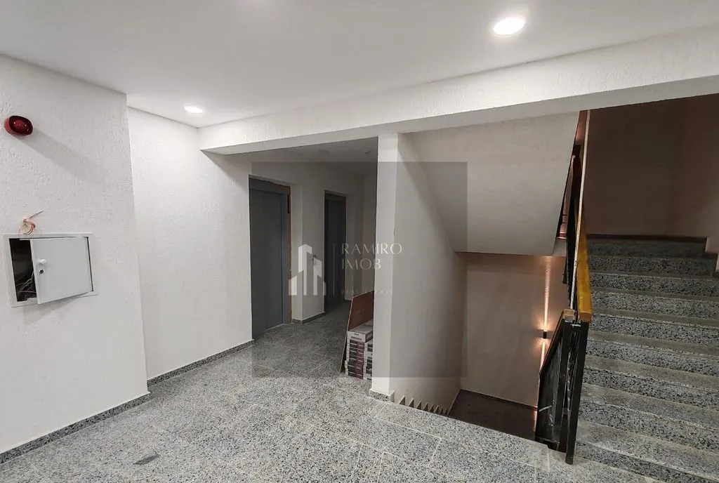 Garsoniera metrou berceni biruintei 81 centrala tva in