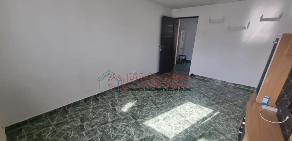 Apartament 2 camere Sector 4 Straja
