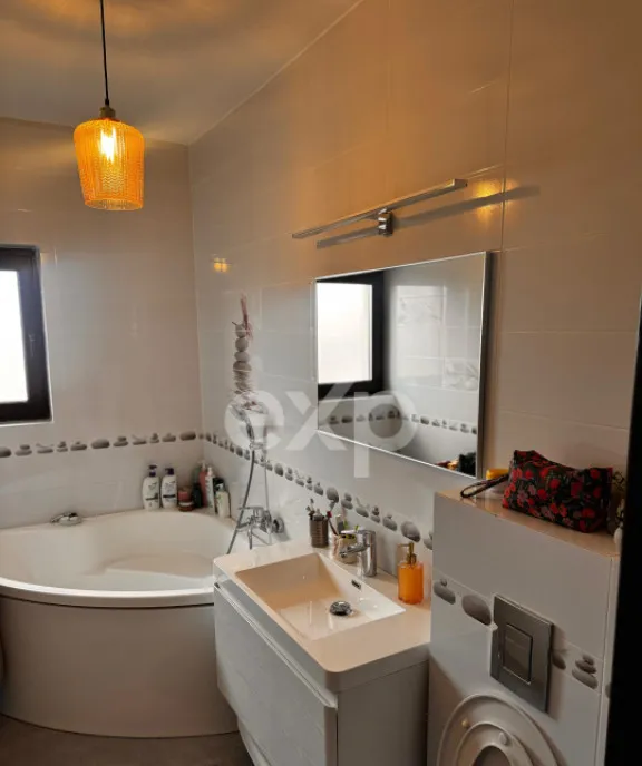 Apartament modern cu 2 camere in Gavana 3 Pitesti - Con