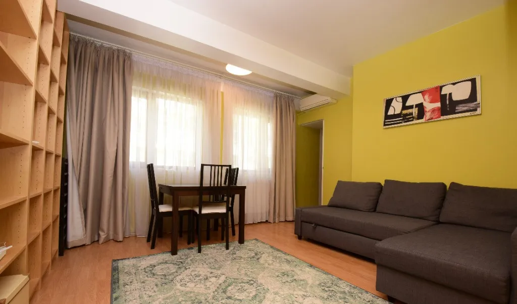 3 camere bloc 2008 etaj 1/3 2 parcari si boxa Fetesti Pallady