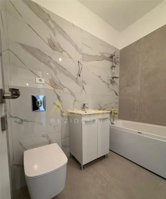 Apartament 3 camere 2 bai Soseaua Leordeni Etaj 2/3 Li