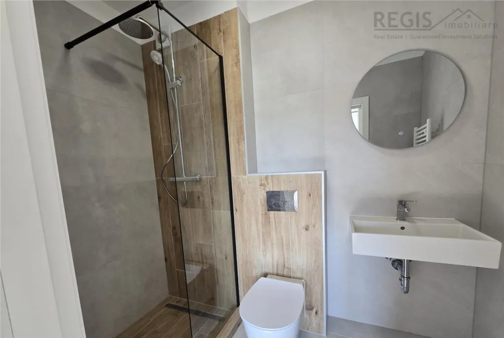 Apartament 3 Camere Zona Tractorul 2 Balcoane nou