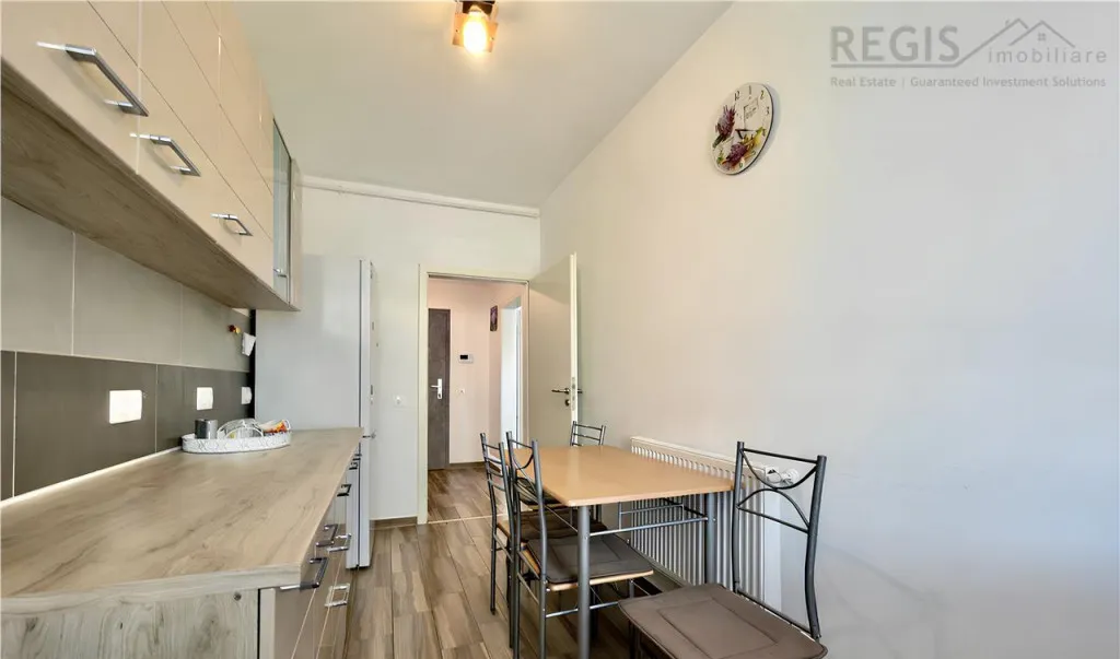 Apartament 2 camere decomandat in Qualis cu parcare Coresi