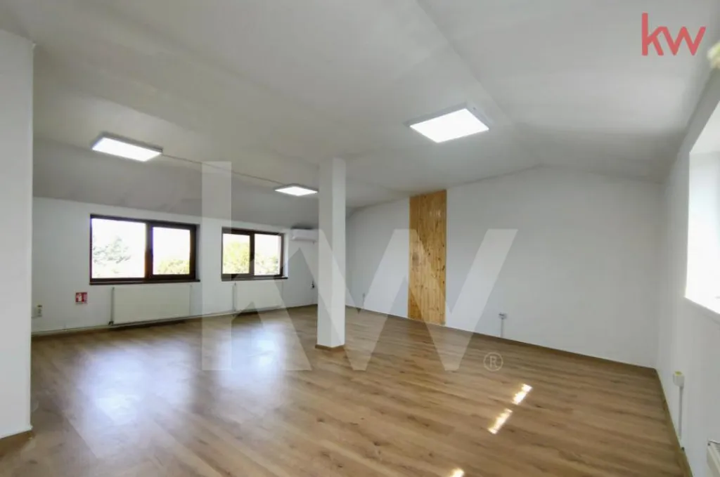 Spatiu comercial 120 mp - compartimentat ideal birouri/