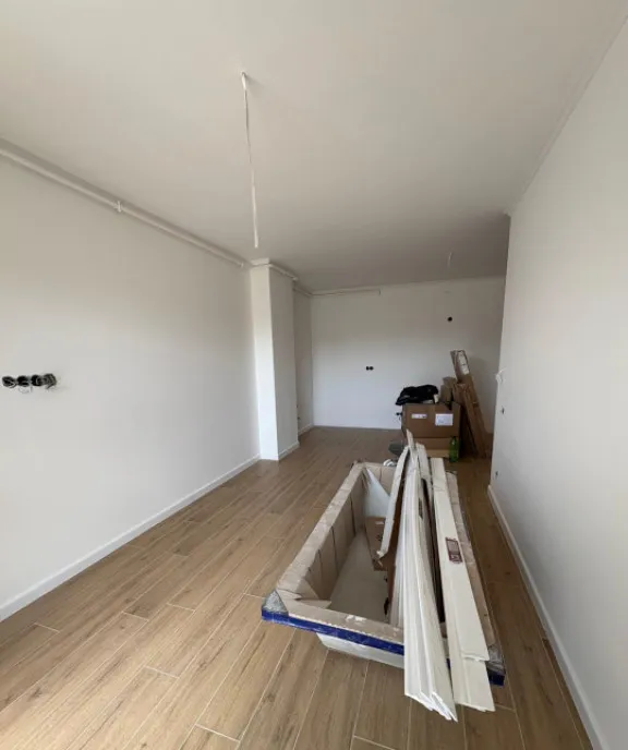 Apartament 3 camere 61 mp zona Sasar