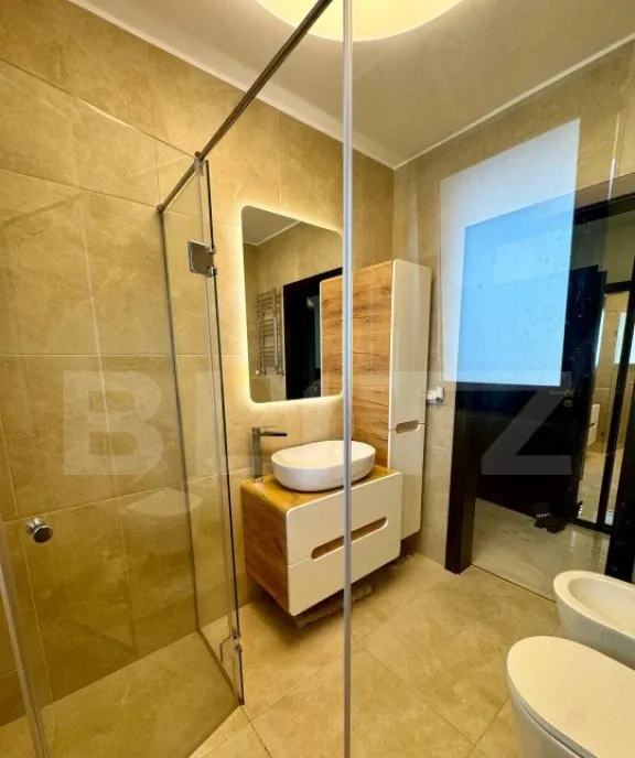 Penthouse rafinat 3 camere 75mp terasa de 76 cu panorama