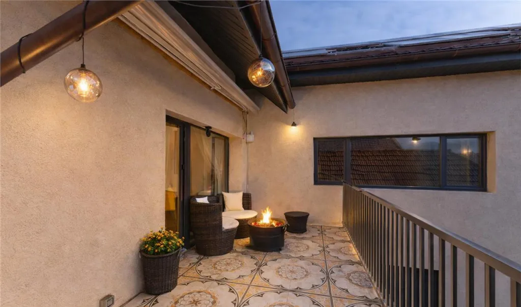 Pretabila si clinica sediu firma Vila high tech semineu jacu