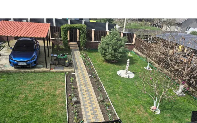 Casa individuala de vanzare