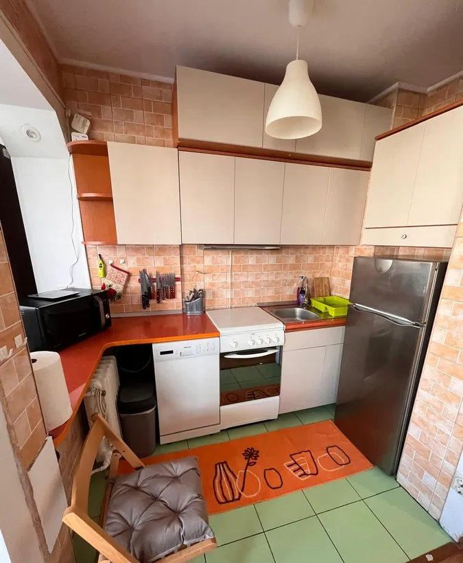 Baba Novac fix langa parc ior metrou Dristor bloc mixt