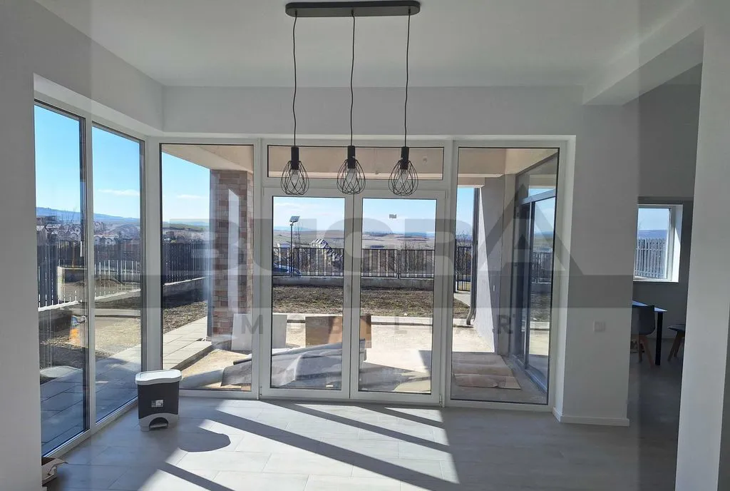 Casa de inchiriat Dezmir