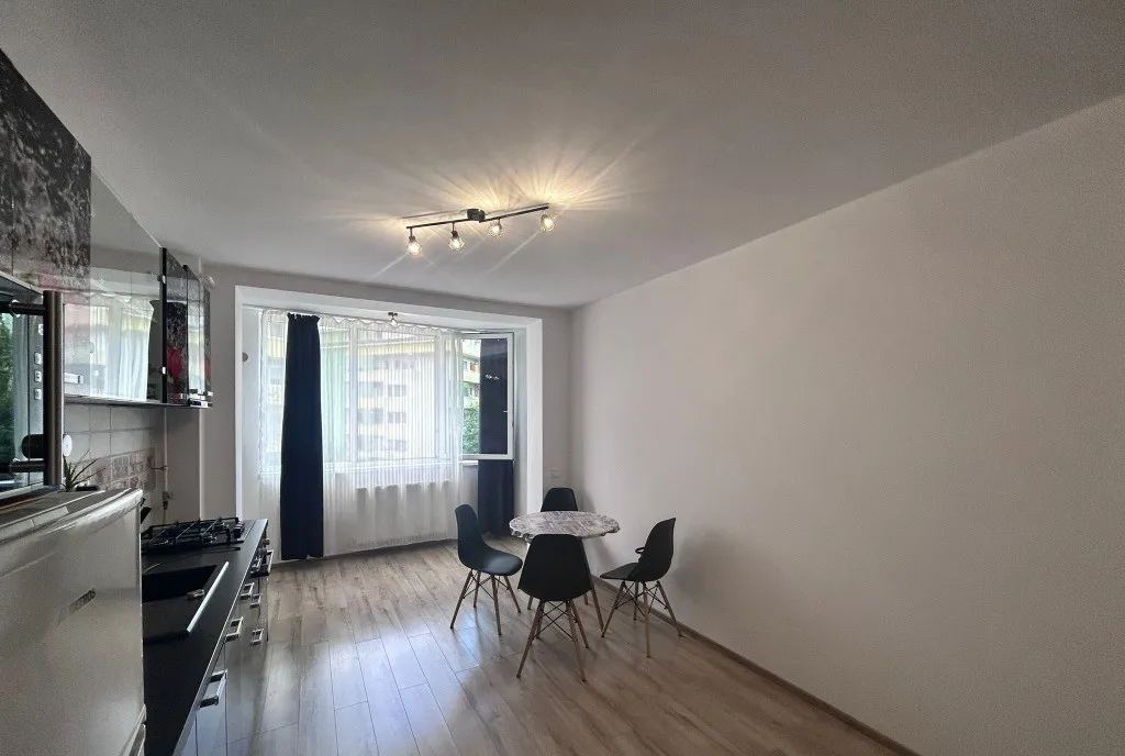 Apartament la prima inchiriere zona Florilor Floresti