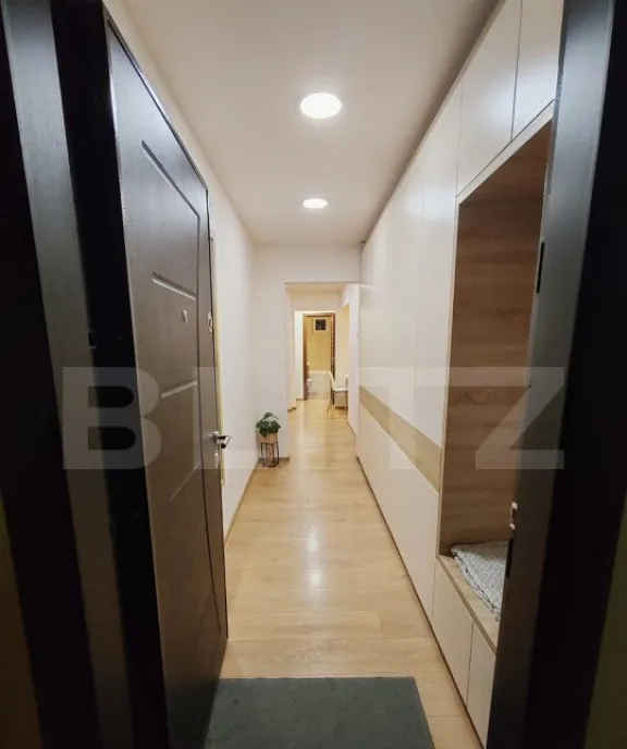 Apartament vanzare/inchiriere cu 3 camere 70 mp zona Fo