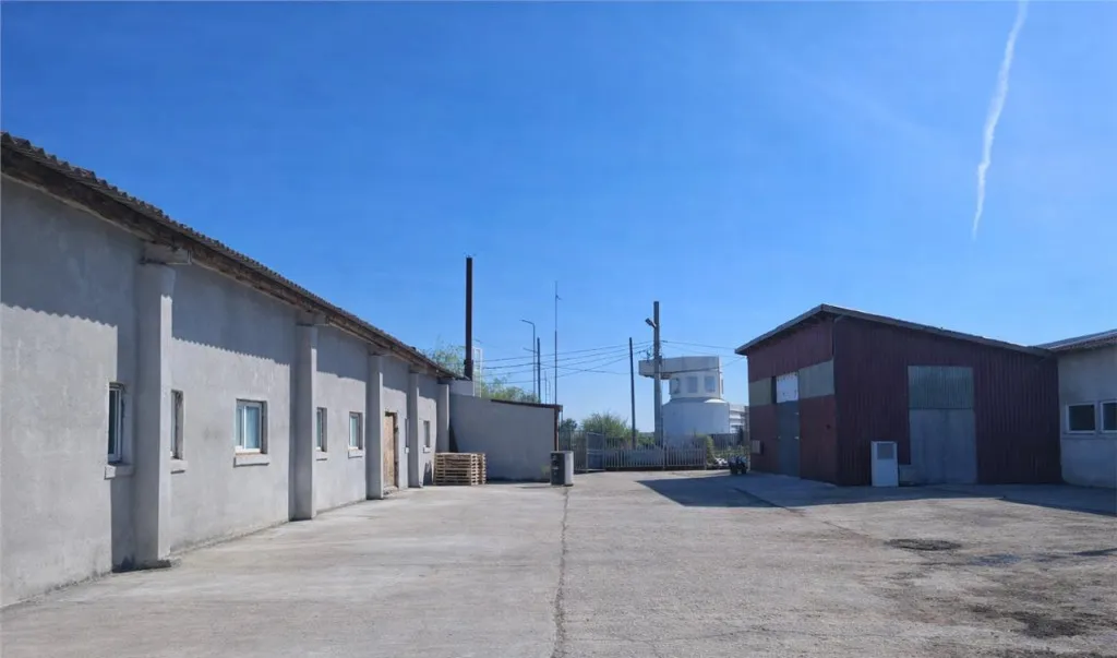 Hala industriala versatila spatii cazare platforma betonata