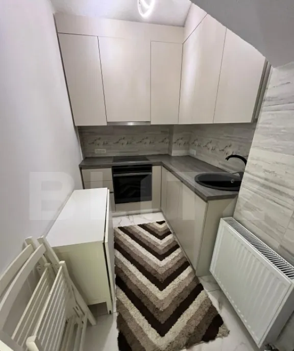 Penthouse urban cu terasa generoasa - 4 camere spatiu