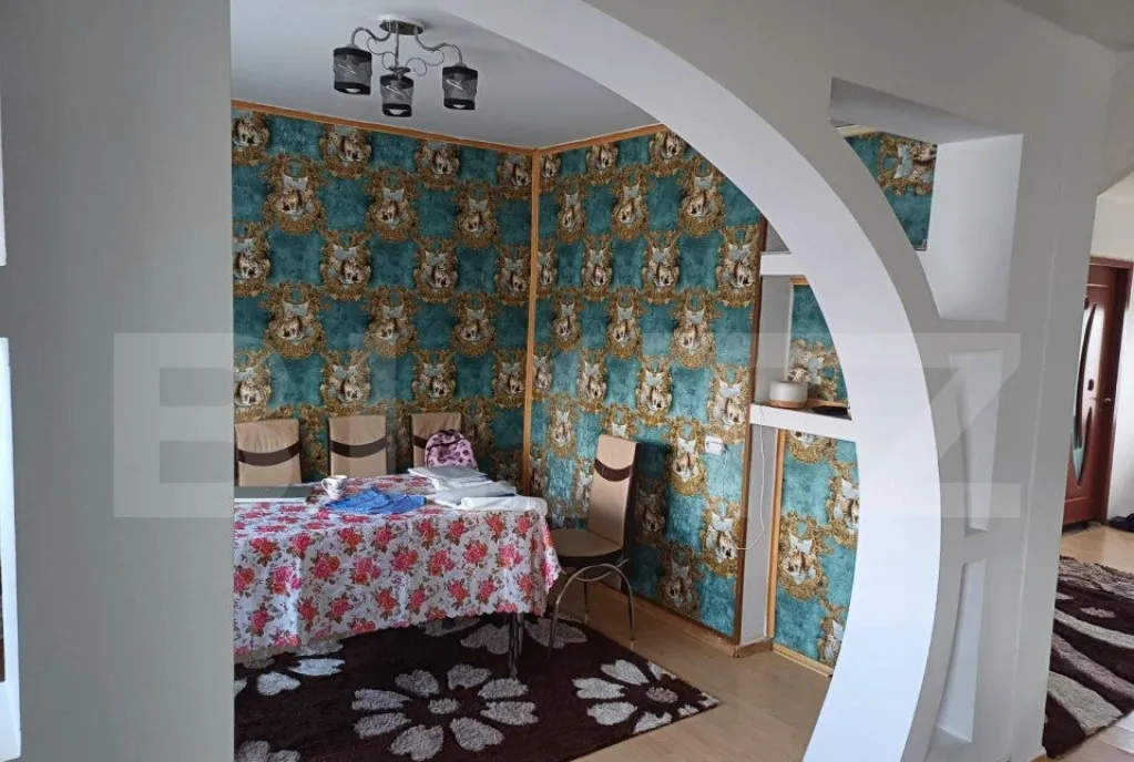 Casa de vanzare 220 mp utili 300 mp teren fro