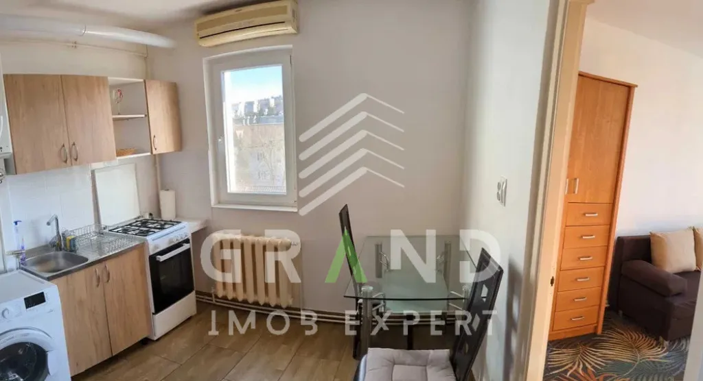 Apartament Renovat 2 Camere Balcon ac