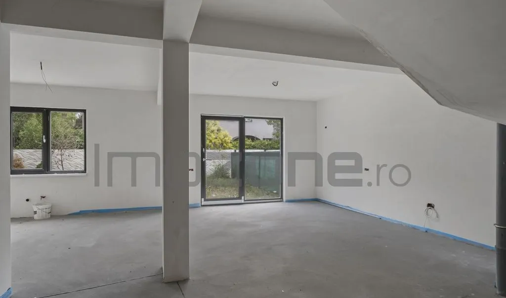 Casa noua complet finisata aproape de Metrou Pacii