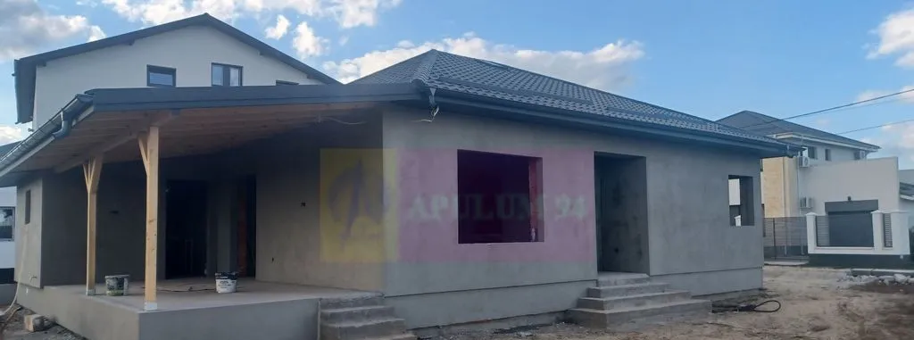 Sabareni casa noua parter 137 mp curte 400 mp