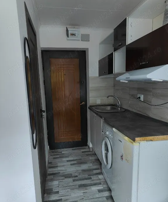 Arsoniera zona Piata Sudului