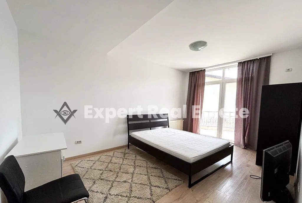 Apartament spatios 3 camere otopeni