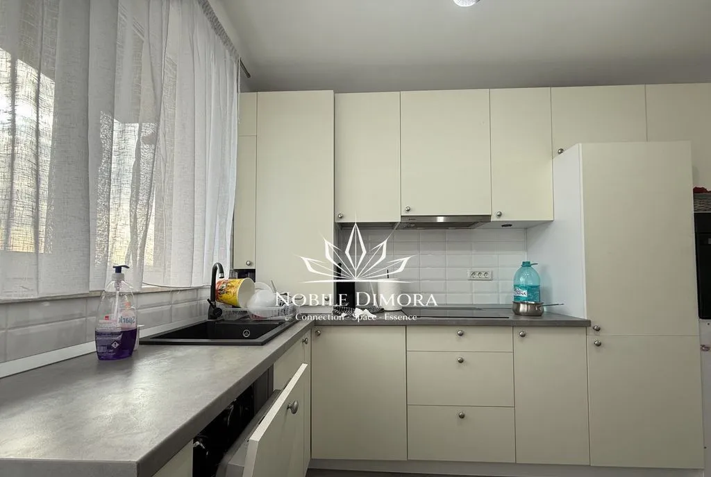 Apartament cu 3 camere si 2 bai parcare bloc nou Tor