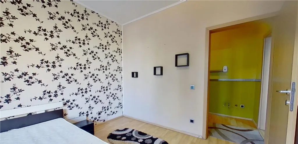 Tur 3D Decomandat si ergonomic configurat Semicentral Bra