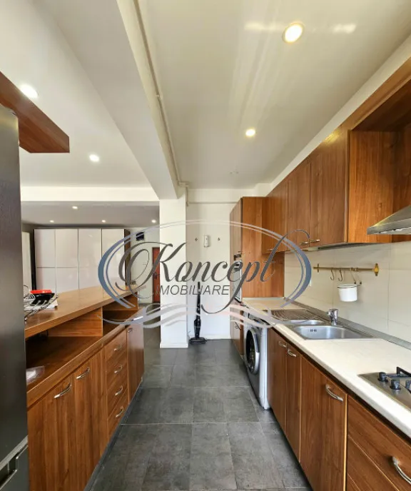 Apartament spatios cu doua locuri de parcare incluse