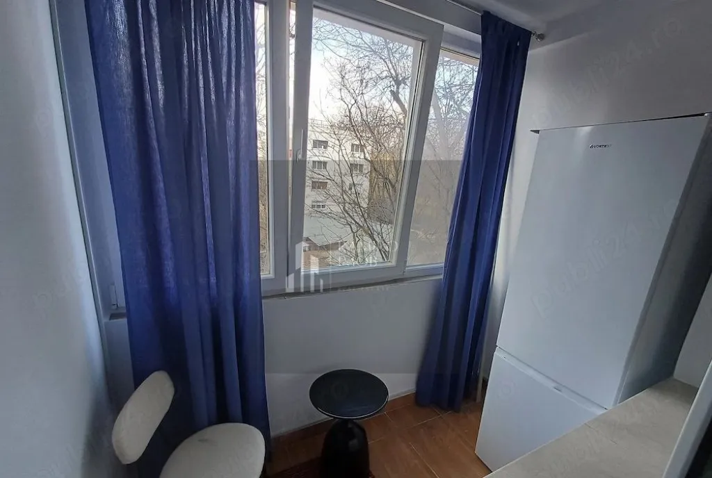 Garsoniera Etaj 3 Metrou Aparatorii Patriei la 10 Minute