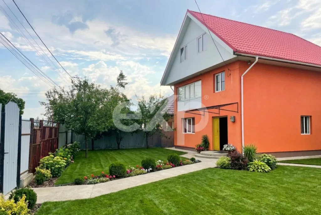 Apartament de vanzare cu 3 camere etaj 1 Aleea Otelarilor