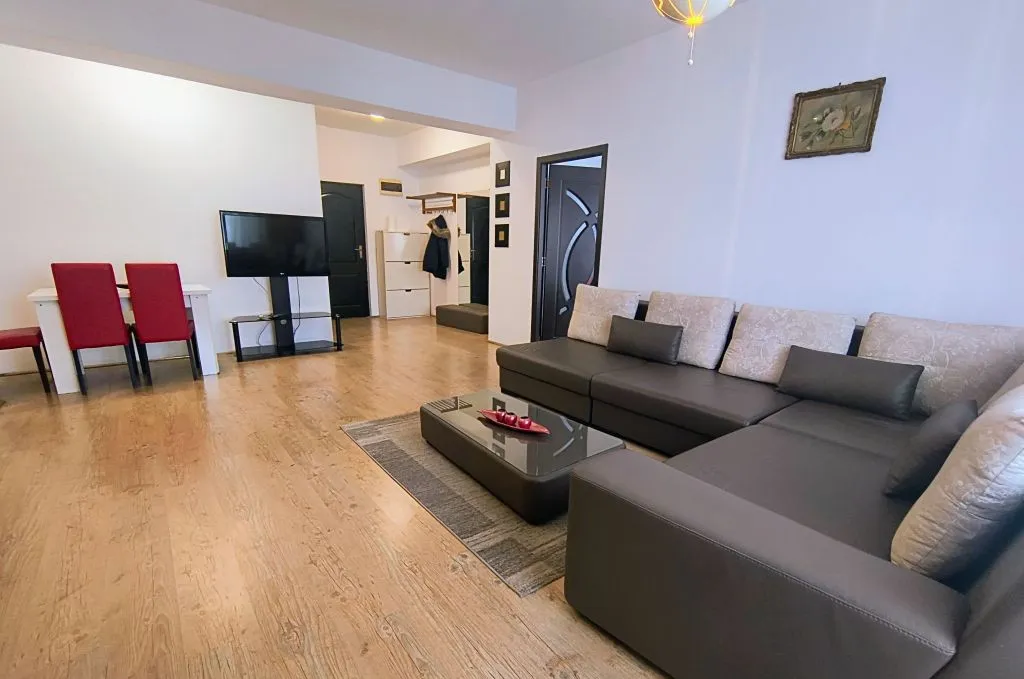 Piata Alba Iulia Decebal Bd Unirii Phoenicia