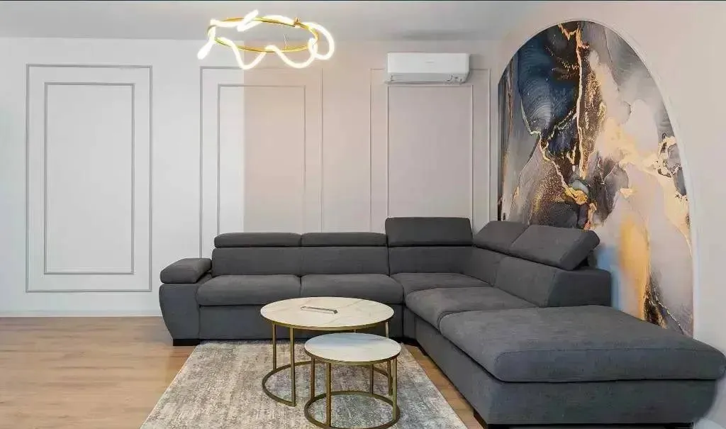 Confort Stil si Locatie Excelenta - 2 Camere in Iv