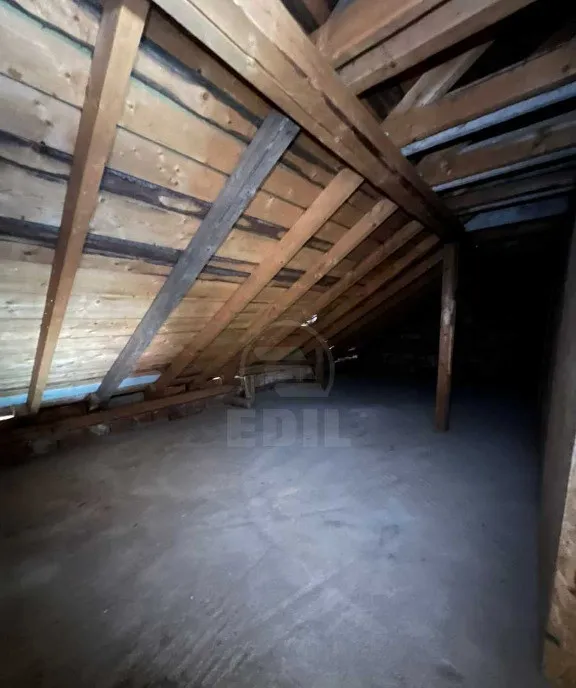 Pod mansardabil de vanzare 46 mp Floresti 26 000 eur 565 eur/m2