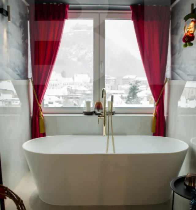 Resedinta privata ultra lux centrul devei