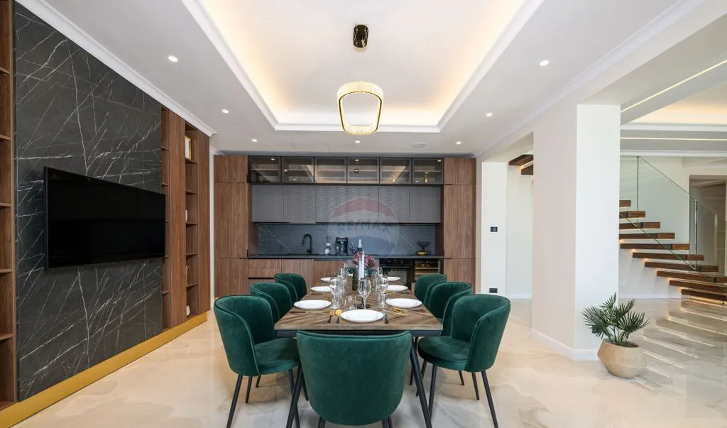 Penthouse cu piscina vedere panoramica la mare/faleza olimp