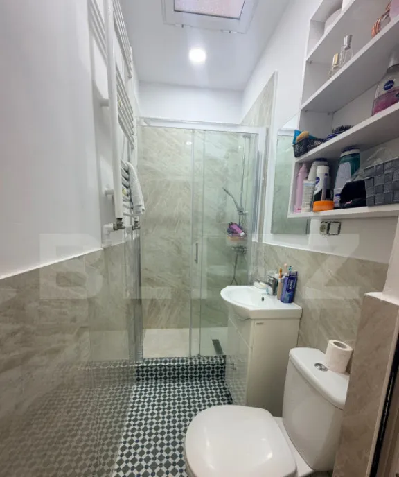 Garsoniera in zona centrala etaj intermediar gata de mutar