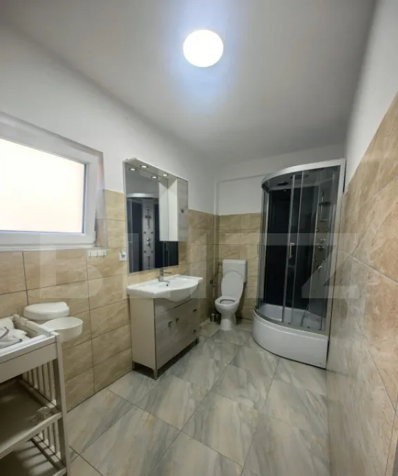 Apartament generos cu 3 camere 155 mp 2 parcari zona Grig