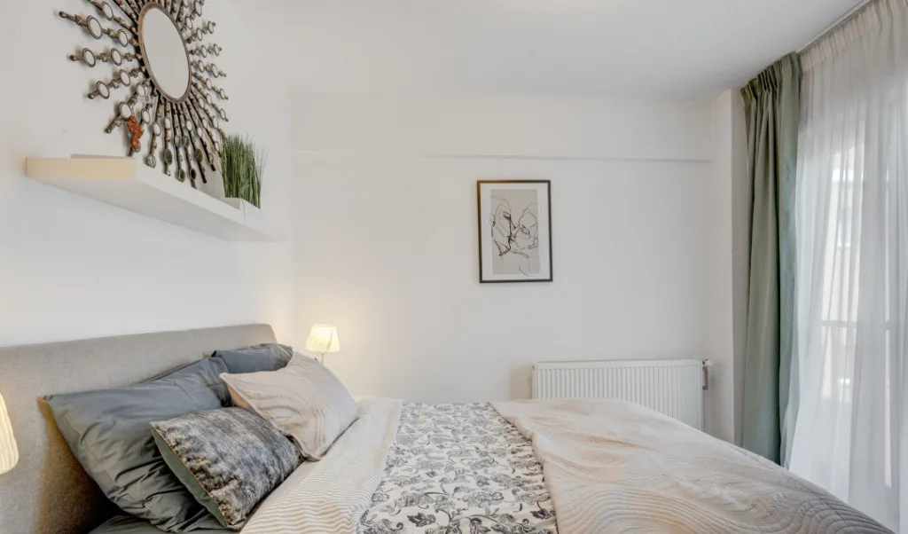 Apartament decomandat de 2 camere bloc 2017 Victoriei