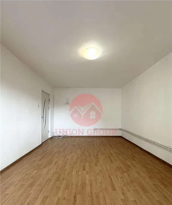 Apartament 4 Camere Decomandat Etaj 2 Zona km 4 5