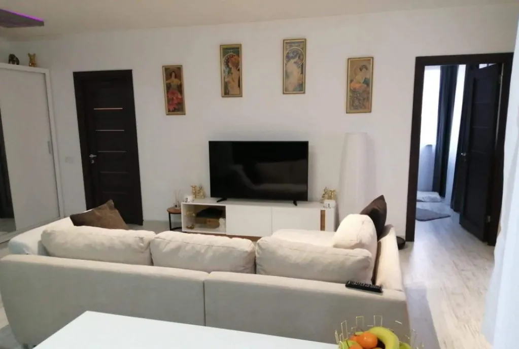 2 camere 57mp la cheie zona Sub Cetate boxa parcare