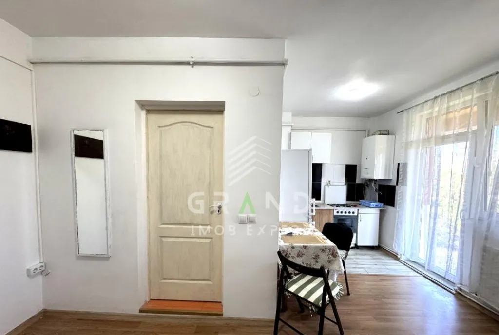 2 camere 42mp Graa/Parcare Bocskai Istvan/Capat