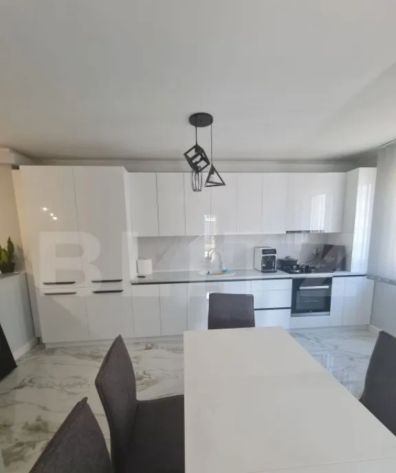 Apartament la cheie semidecomandat parcare inclusa lift